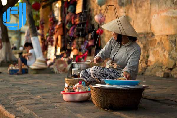 Những gánh hàng rong - một nét văn hóa đẹp ở phố Hội